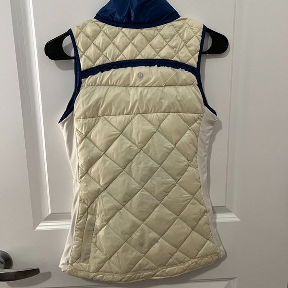 Asymmetric Reversible Quilted Lululemon Down Vest Size 4 - Picture 4 of 4